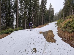 Foto aus „Snowriding im April am Pinkenkogel“